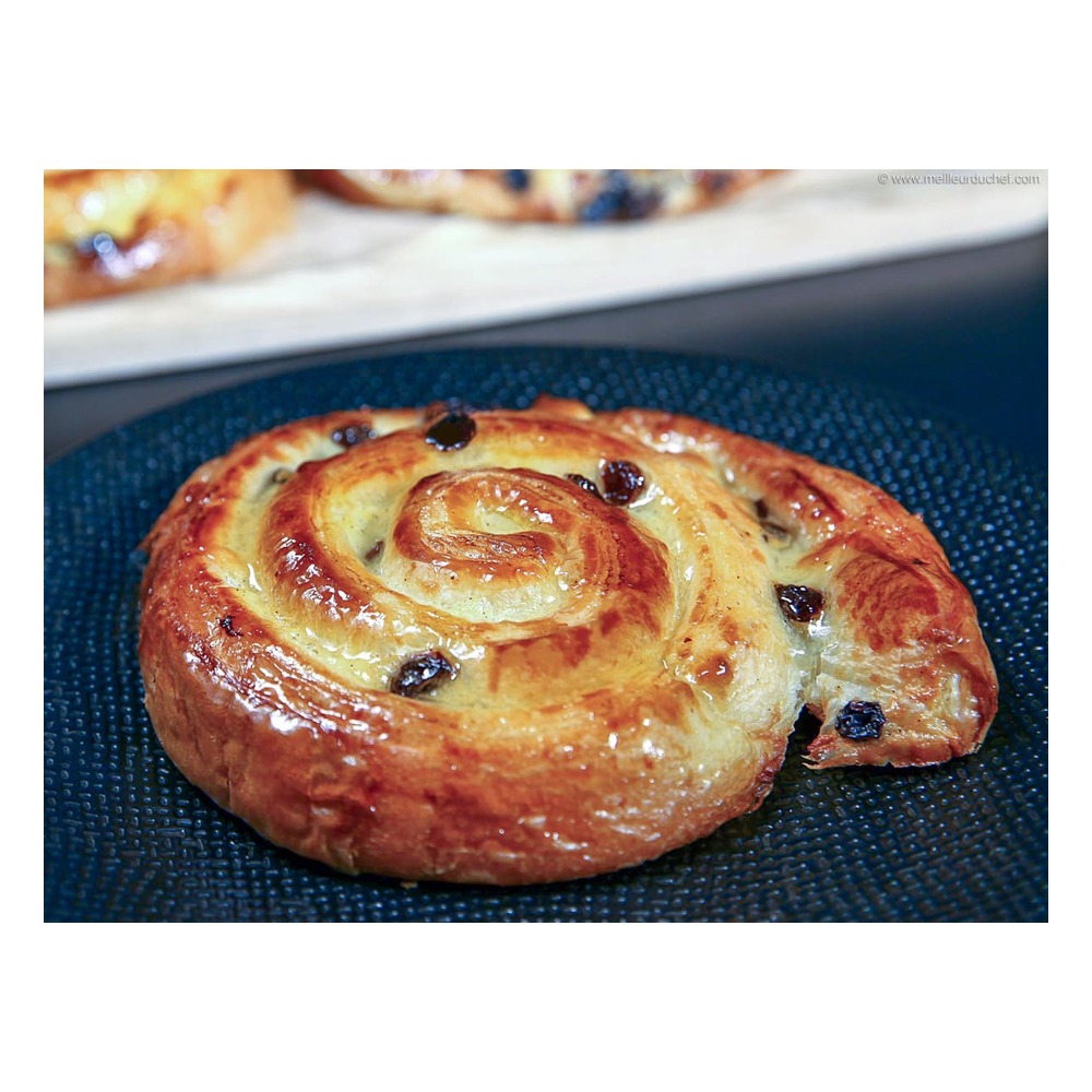 PAIN AU RAISIN